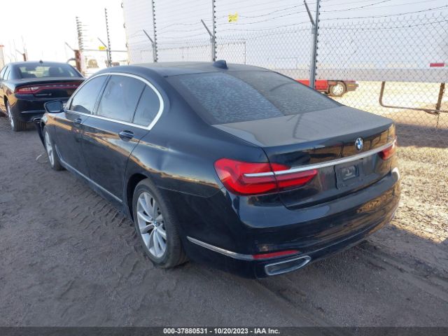 2017 BMW 740I WBA7E2C59HG739841 Photo 2
