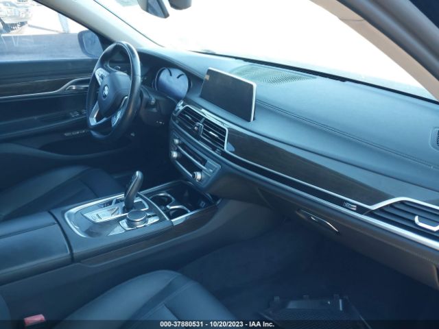 2017 BMW 740I WBA7E2C59HG739841 Photo 4