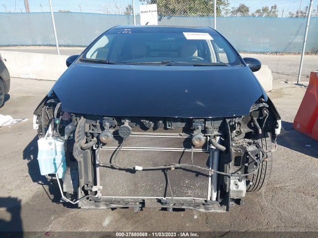 Toyota Prius Four 2015 JTDKN3DU2F1916190 Image 13