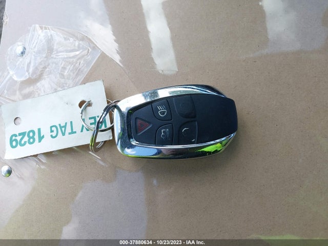 2011 JAGUAR XJ SAJWA1CB6BLV14514 Photo 10