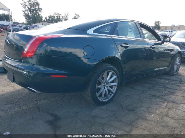 2011 JAGUAR XJ SAJWA1CB6BLV14514 Photo 3
