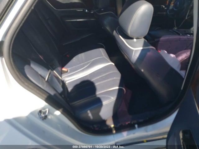 2011 JAGUAR XJ SAJWA2GB0BLV10247 Photo 7