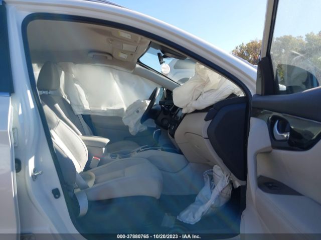 JN1BJ1CW4NW496701 Nissan Rogue Sport Sl