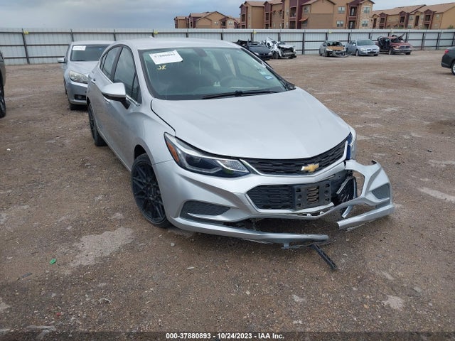 2018 3G1BE6SM9JS628896 main image