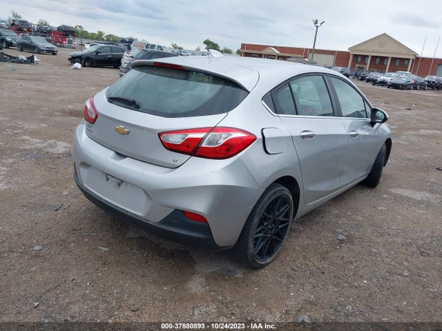 Chevrolet CRUZE LT 2018 3G1BE6SM9JS628896 Image 4