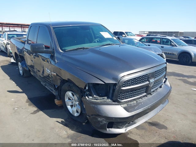 RAM 1500 Express 2018 1C6RR6FTXJS280055 головне зображення