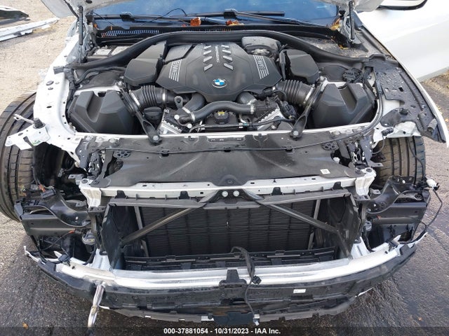BMW 8 Series M850i 2022 аукцион фото