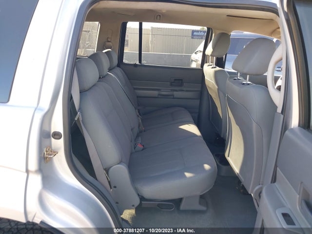 2005 DODGE DURANGO SXT VIN: 1D4HB38N95F601266