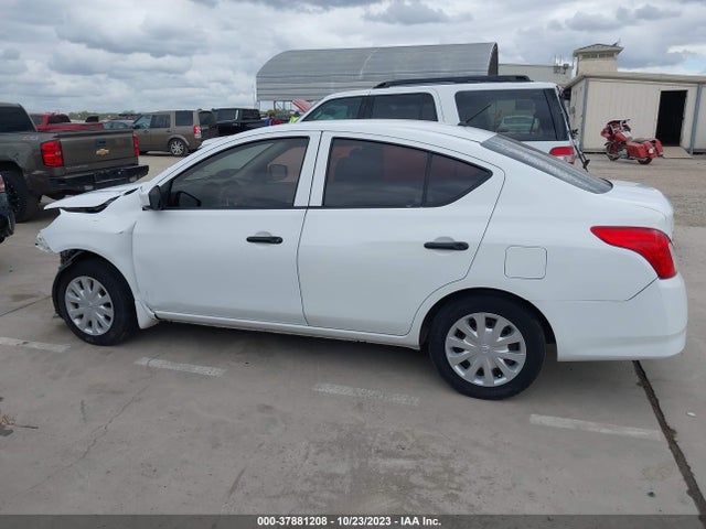 Nissan VERSA S 2016 3N1CN7AP3GL906940 Image 14