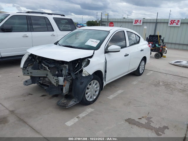 Nissan VERSA S 2016 3N1CN7AP3GL906940 Image 2