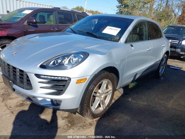 2016 PORSCHE MACAN WP1AB2A57GLB56709 Photo 1