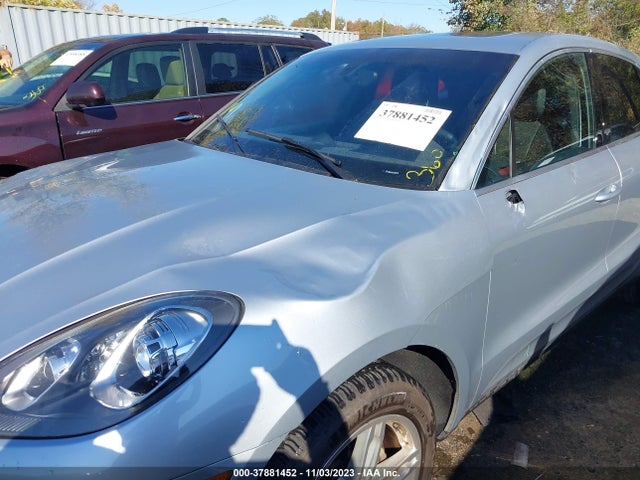 2016 PORSCHE MACAN WP1AB2A57GLB56709 Photo 5