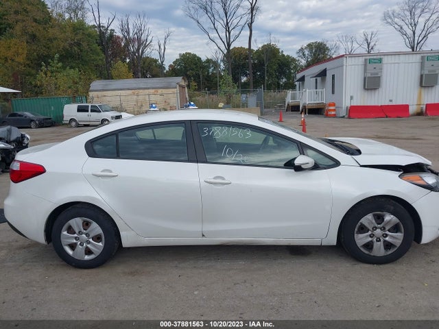 2015 KIA FORTE LX VIN: KNAFX4A65F5353410