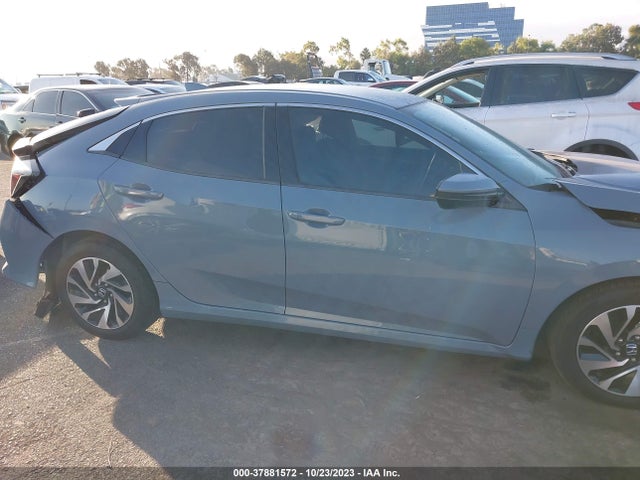 Honda Civic Hatchback Lx 2018 SHHFK7H22JU412084 Image 13