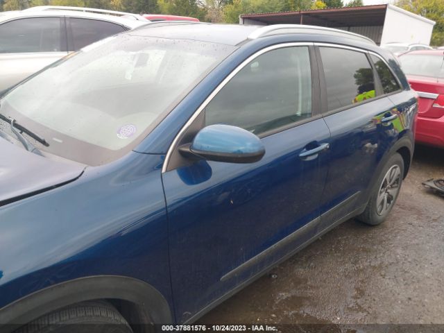 KNDCB3LC3H5089950 KIA NIRO LX