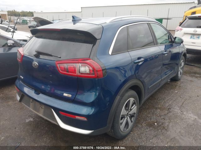 KNDCB3LC3H5089950 KIA NIRO LX