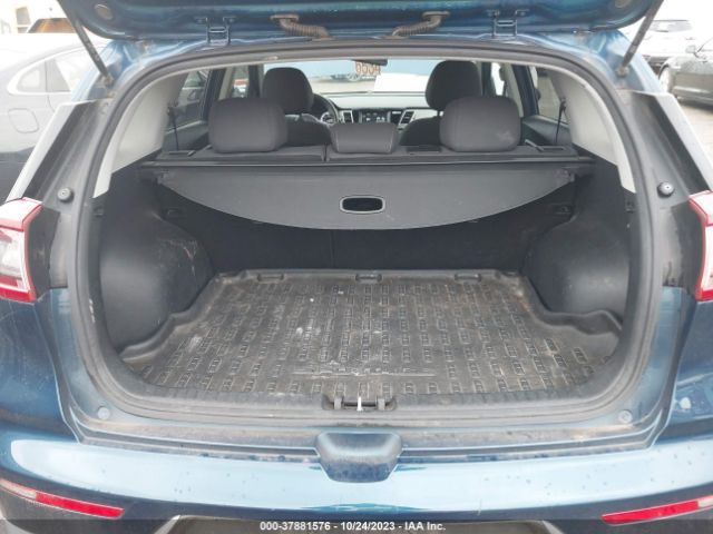 KNDCB3LC3H5089950 KIA NIRO LX
