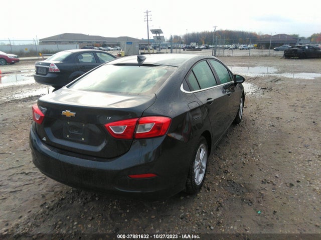 Chevrolet Cruze Lt Auto 2018 1G1BE5SM9J7184055 Image 4