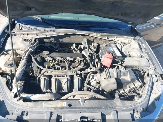 2010 FORD FUSION SE VIN: 3FAHP0HAXAR422795