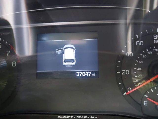 KNDJ23AU6N7176213 KIA SOUL LX