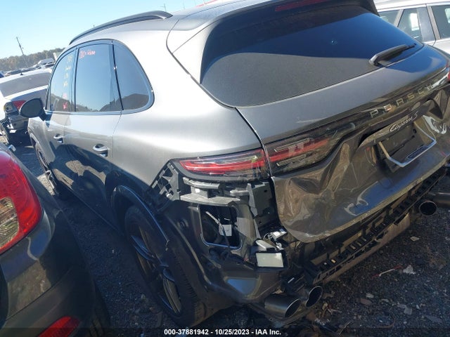 2019 PORSCHE CAYENNE WP1AB2AY9KDA60772 Photo 2