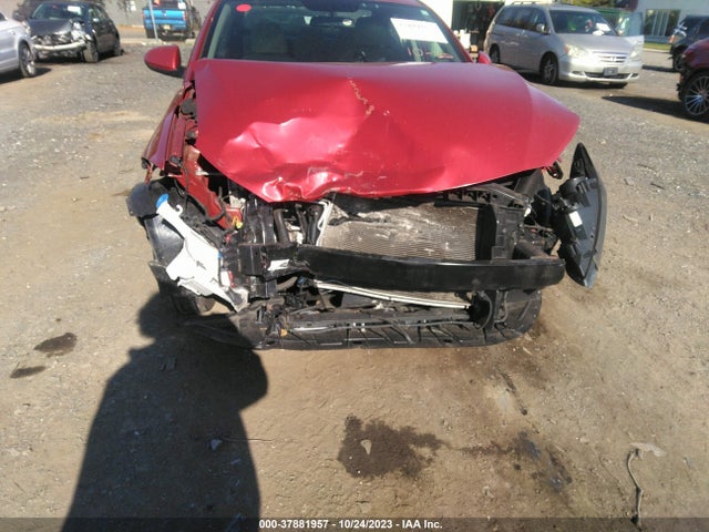 2018 HYUNDAI ELANTRA SE VIN: 5NPD74LF4JH273970