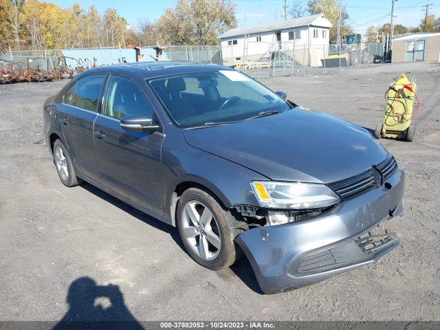 2014 3VWLL7AJ0EM389003 main image