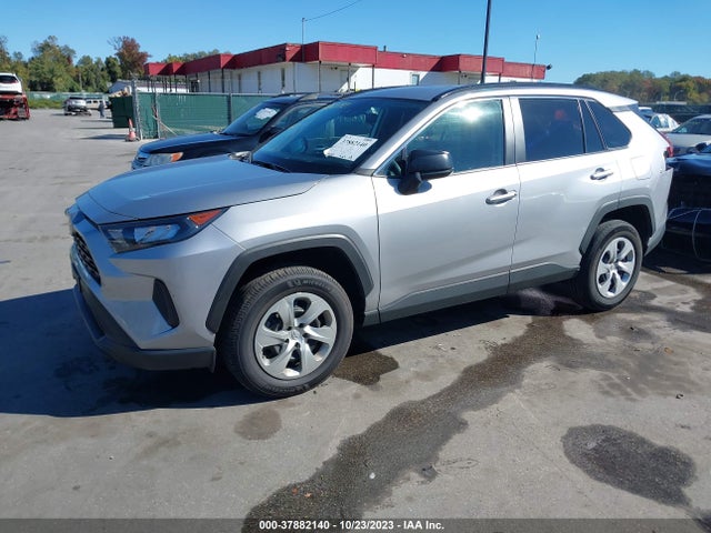 Toyota RAV4 LE 2021 2T3F1RFV1MC251742 Image 2