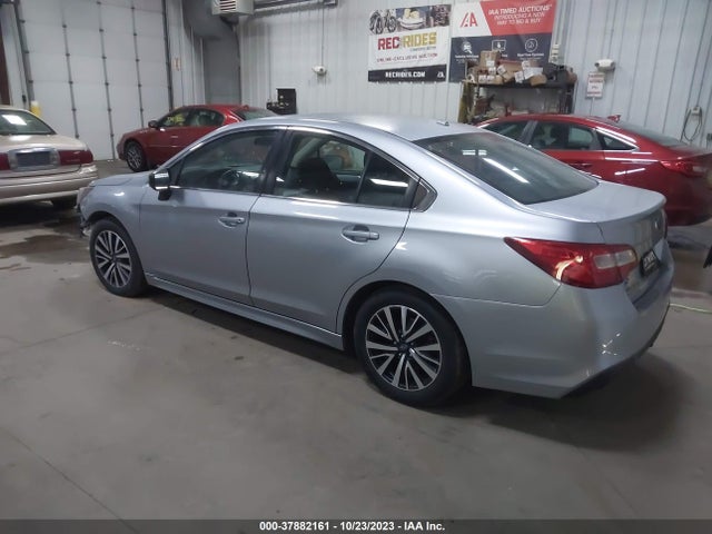 Subaru Legacy 2019 4S3BNAB60K3002690 Image 3