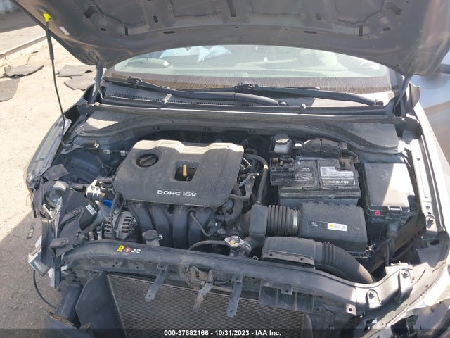 Hyundai ELANTRA SE 2018 KMHD74LF0JU449849 Image 10