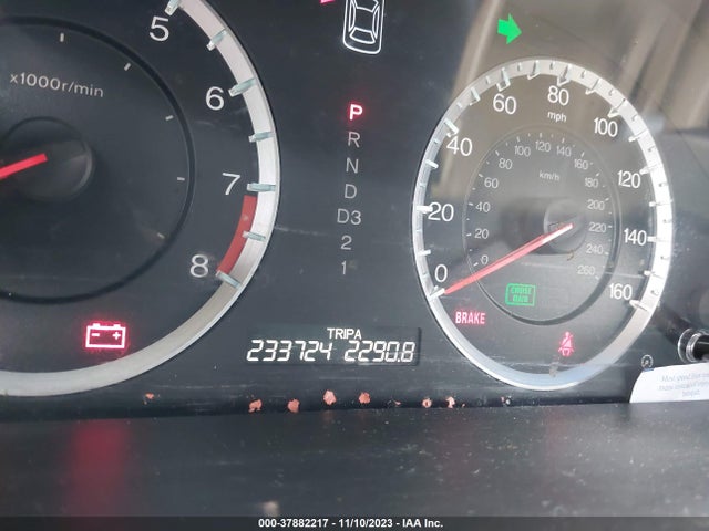 2010 HONDA ACCORD 2.4 EX-L VIN: 1HGCP2F88AA136990