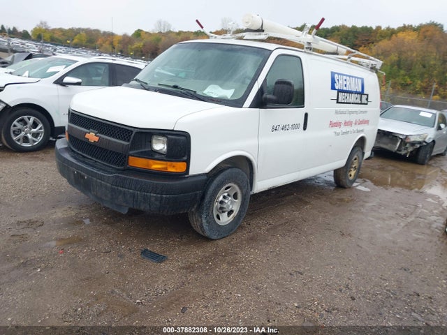 Chevrolet Express 3500 Work Van 2015 1GCZGTCF1F1228628 Image 2