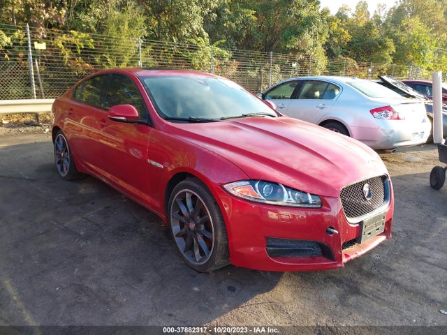 2015 JAGUAR XF SAJWJ0FF9F8U53077 Photo 0