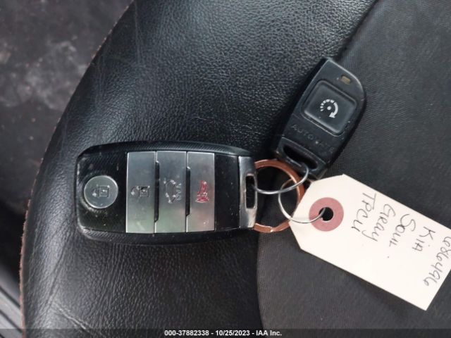 KNDJX3AA4K7686496 KIA Soul !