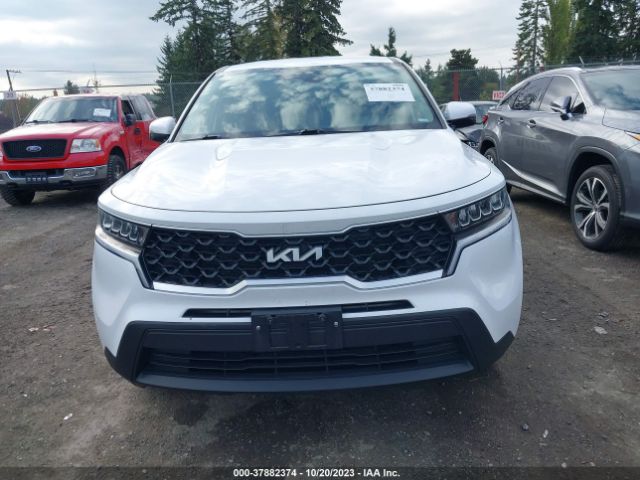 5XYRGDLC0NG084130 KIA SORENTO LX