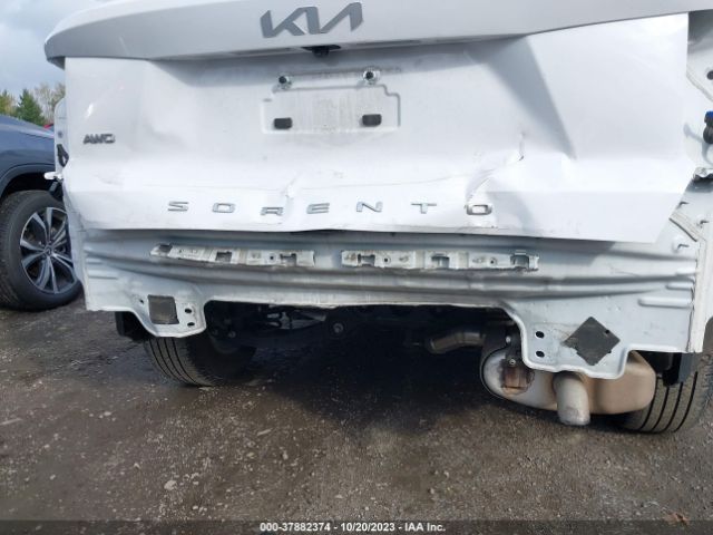 5XYRGDLC0NG084130 KIA SORENTO LX