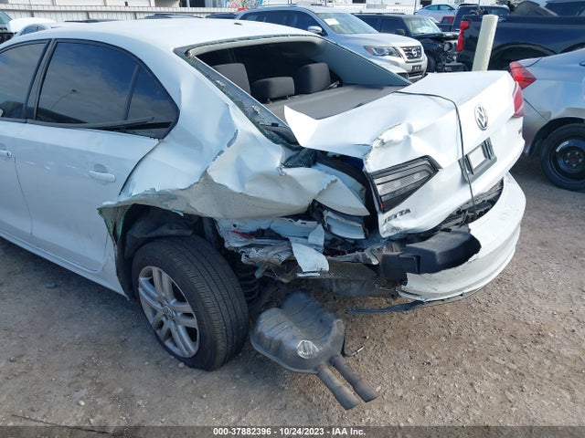 3VW2B7AJ6JM253032 Volkswagen Jetta 1.4t S