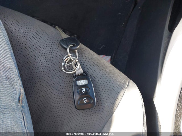 2012 HYUNDAI ELANTRA LIMITED (ULSAN PLANT) VIN: KMHDH4AE0CU301016