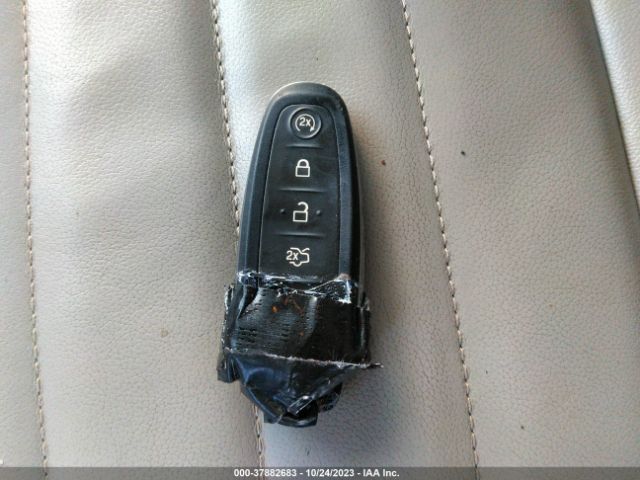 1FADP5CU7GL114701 Ford C-max Energi Sel