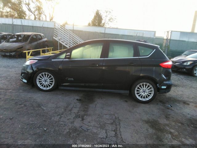 1FADP5CU7GL114701 Ford C-max Energi Sel