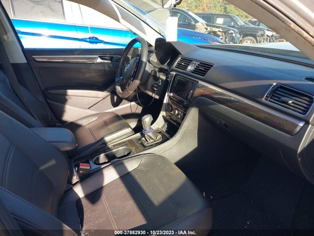 1VWBS7A36GC042862 Volkswagen Passat 1.8t Se
