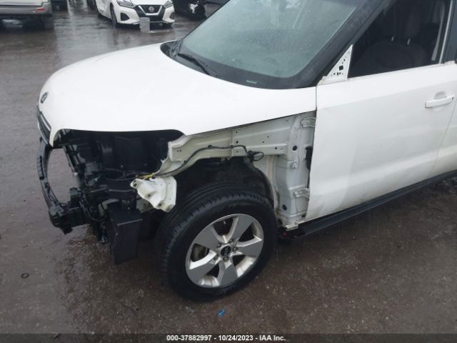 KNDJN2A23K7006497 KIA Soul Base