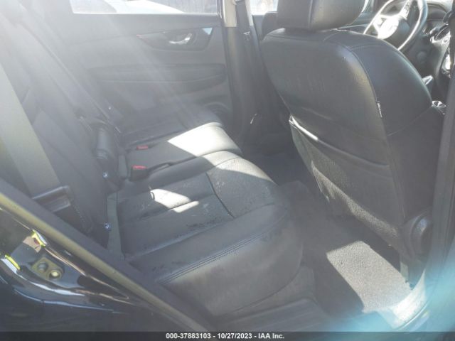 5N1AT2MV2JC800033 Nissan Rogue Sl