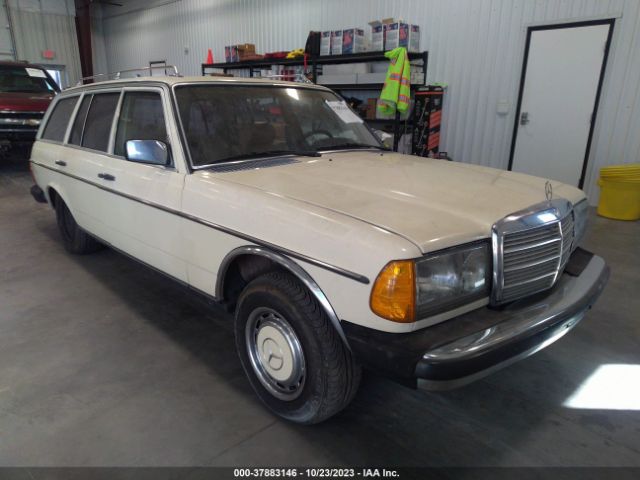 1982 MERCEDES-BENZ 300 WDBAB93A9CN007820