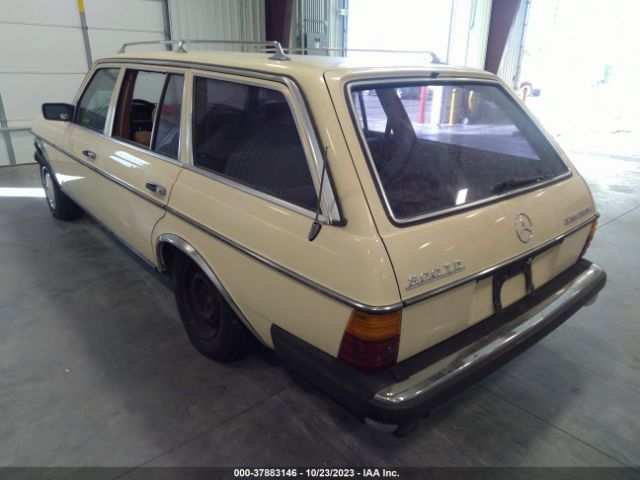 1982 MERCEDES-BENZ 300 WDBAB93A9CN007820 Photo 2