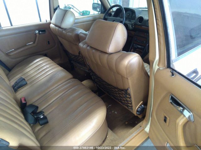 1982 MERCEDES-BENZ 300 WDBAB93A9CN007820 Photo 7