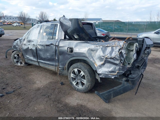 Honda Ridgeline Rtl-t 2017 5FPYK2F6XHB001214 Image 2