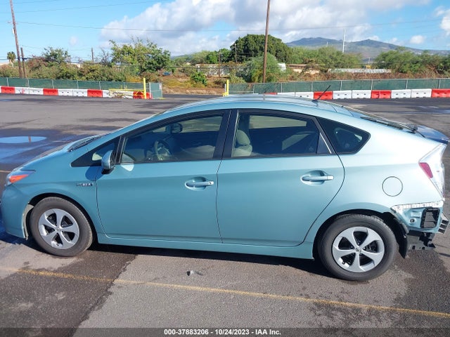 2015 TOYOTA PRIUS FOUR VIN: JTDKN3DUXF1907138