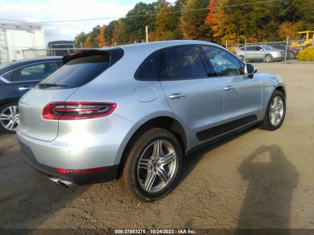 2016 PORSCHE MACAN WP1AB2A5XGLB59135 Photo 3