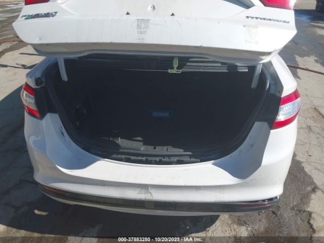 3FA6P0SU1ER316588 Ford Fusion Energi Titanium